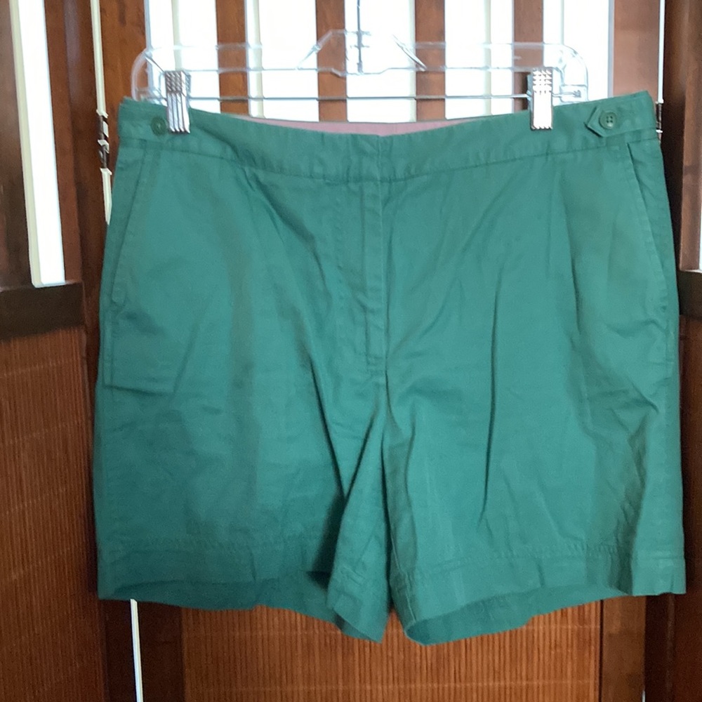 Land’s End‎ shorts 10 🩷 - Picture 2 of 4